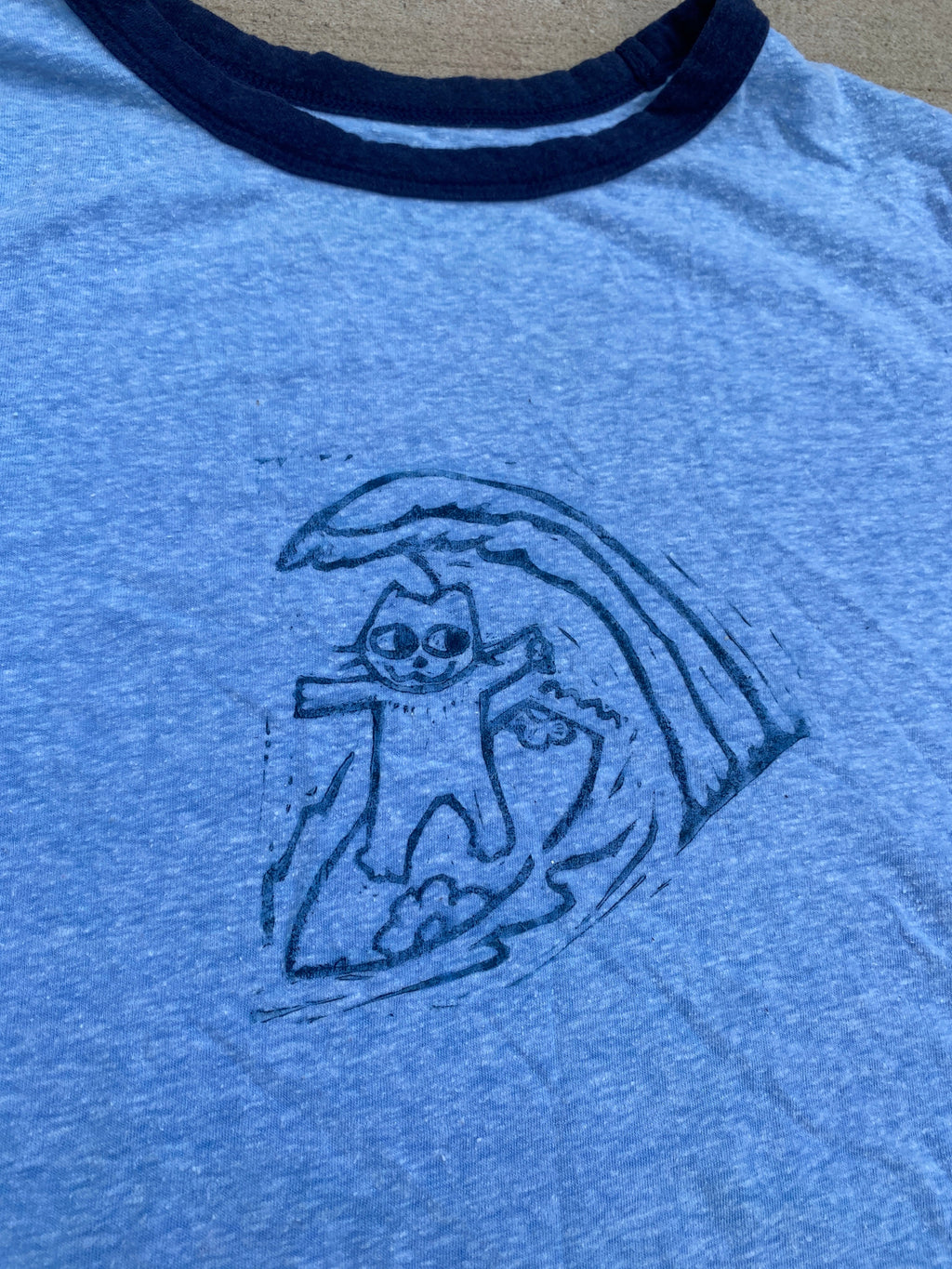 'alex' surf's up kitty t-shirt