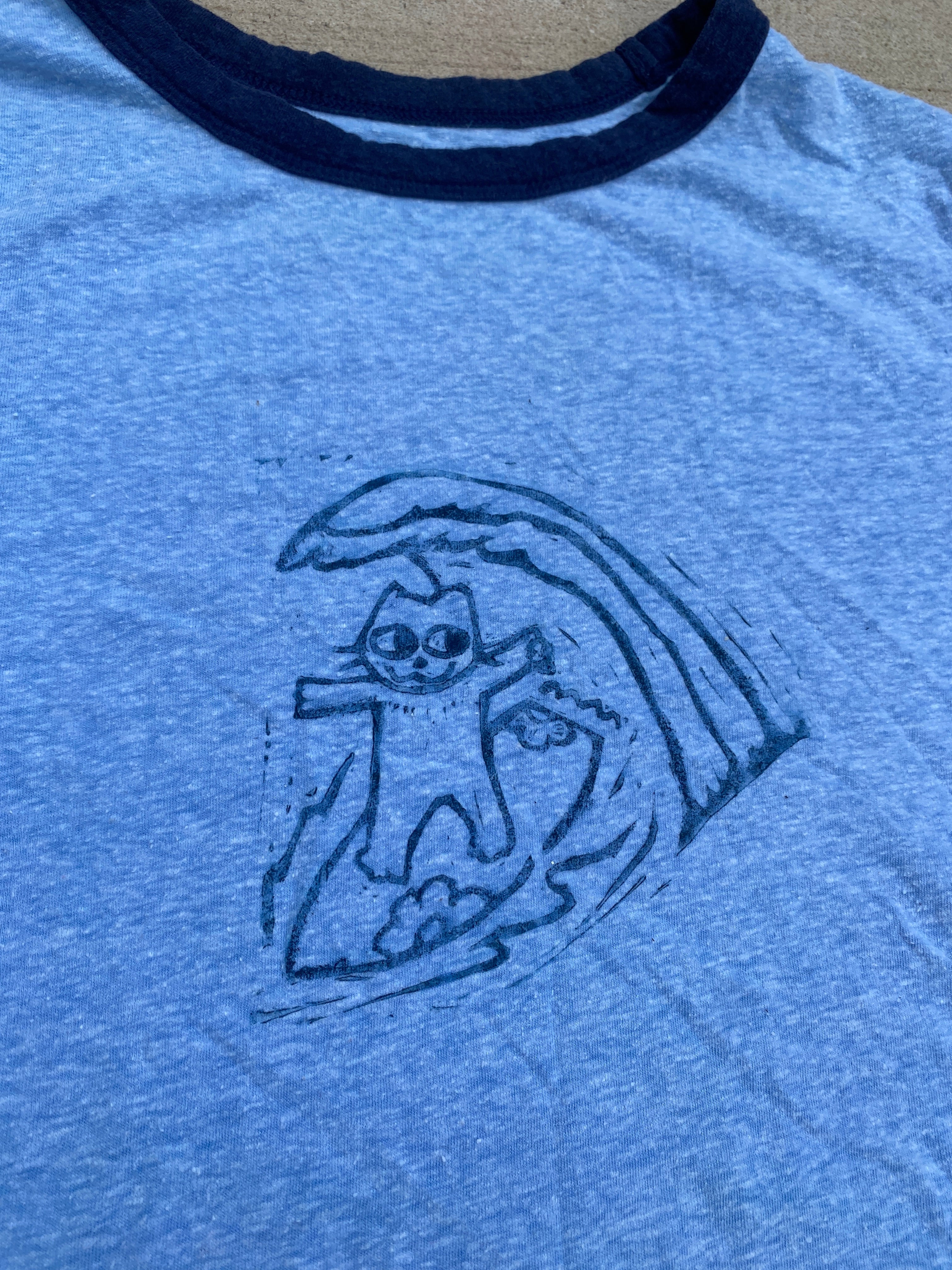 'alex' surf's up kitty t-shirt