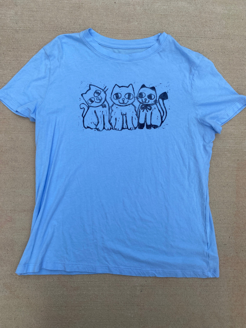 'ava' kitties t-shirt