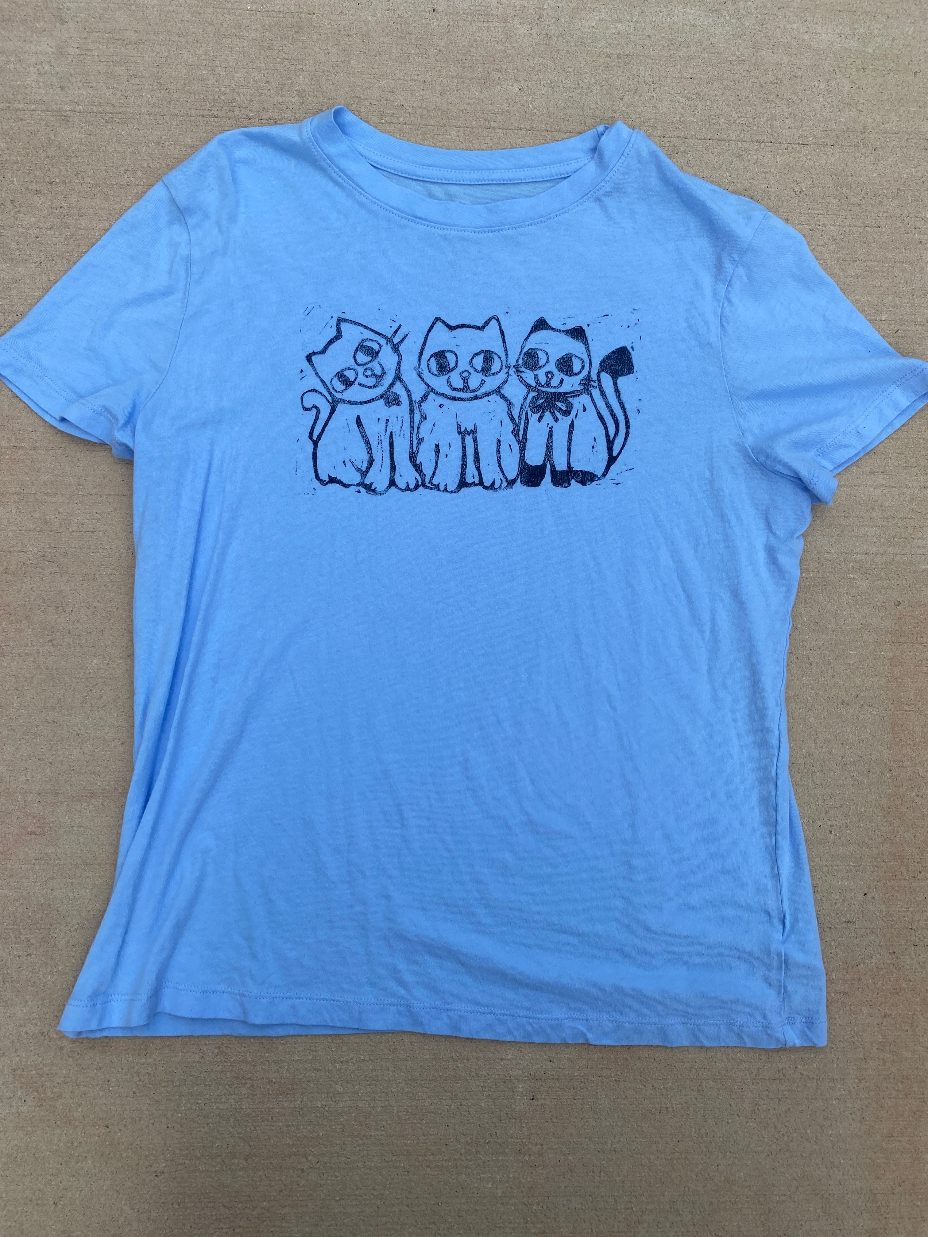 'ava' kitties t-shirt